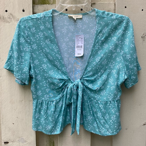 PacSun Tops - NEW! PacSun floral tie front top